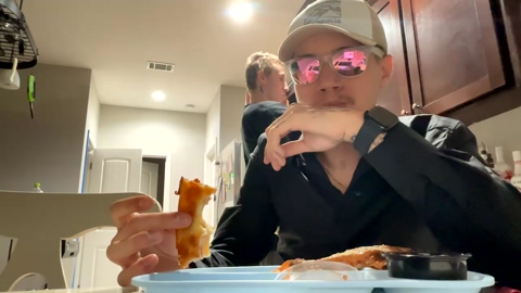 holdthesausagehostage  22-04-2023